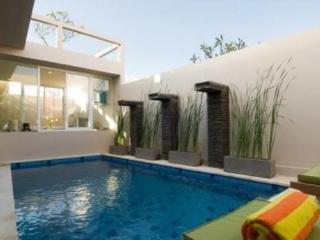 Indi - The Bhadra * Seminyak (Bali)